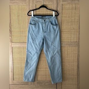 VNTG Liz Wear/Liz Claiborne Light Wash High Rise Taper Denim Jeans - size 28x29